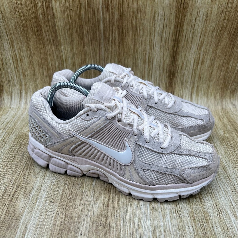 Nike Zoom Vomero 5 Men's Size 9 Light Orewood Brown Shoes Sneakers HF1553-100
